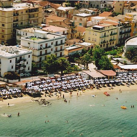 Casa Vacanze Lido Azzurro อากรอโปลี ภายนอก รูปภาพ